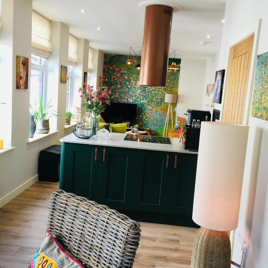 The Art Attic A Stylish Boutique Apartment Builth Wells Buitenkant foto