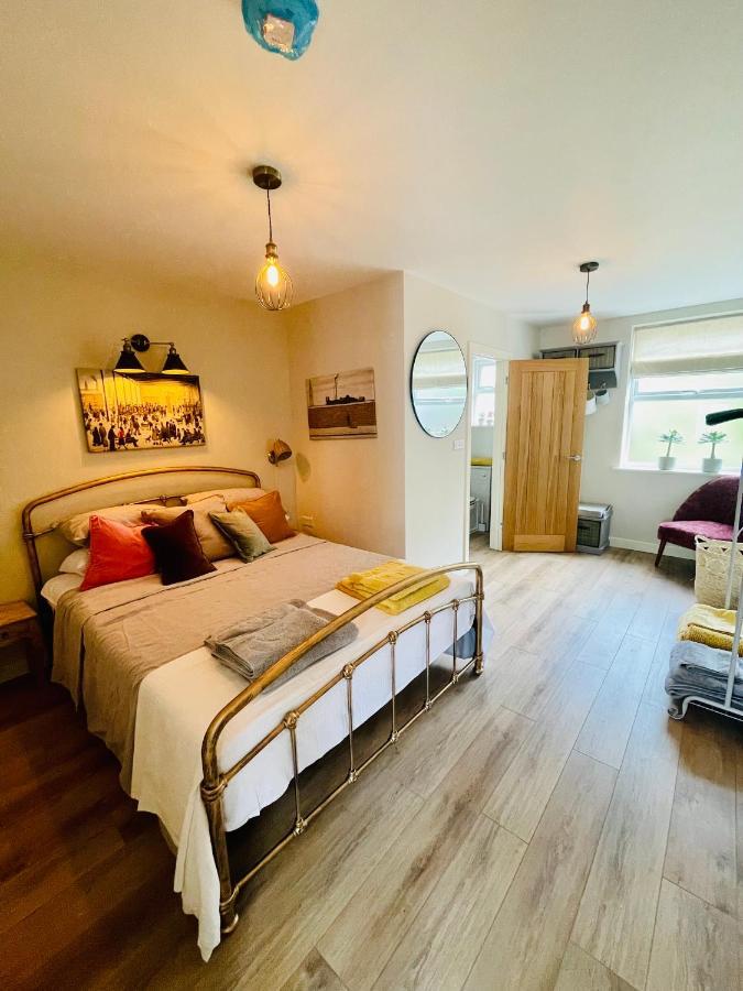 The Art Attic A Stylish Boutique Apartment Builth Wells Buitenkant foto